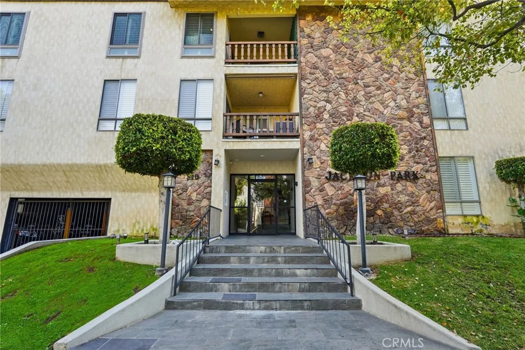 510 N Jackson 301, Glendale, California 91206 home-pic-2