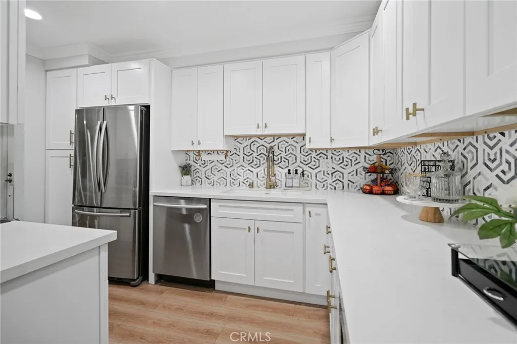 510 N Jackson 301, Glendale, California 91206 home-pic-13