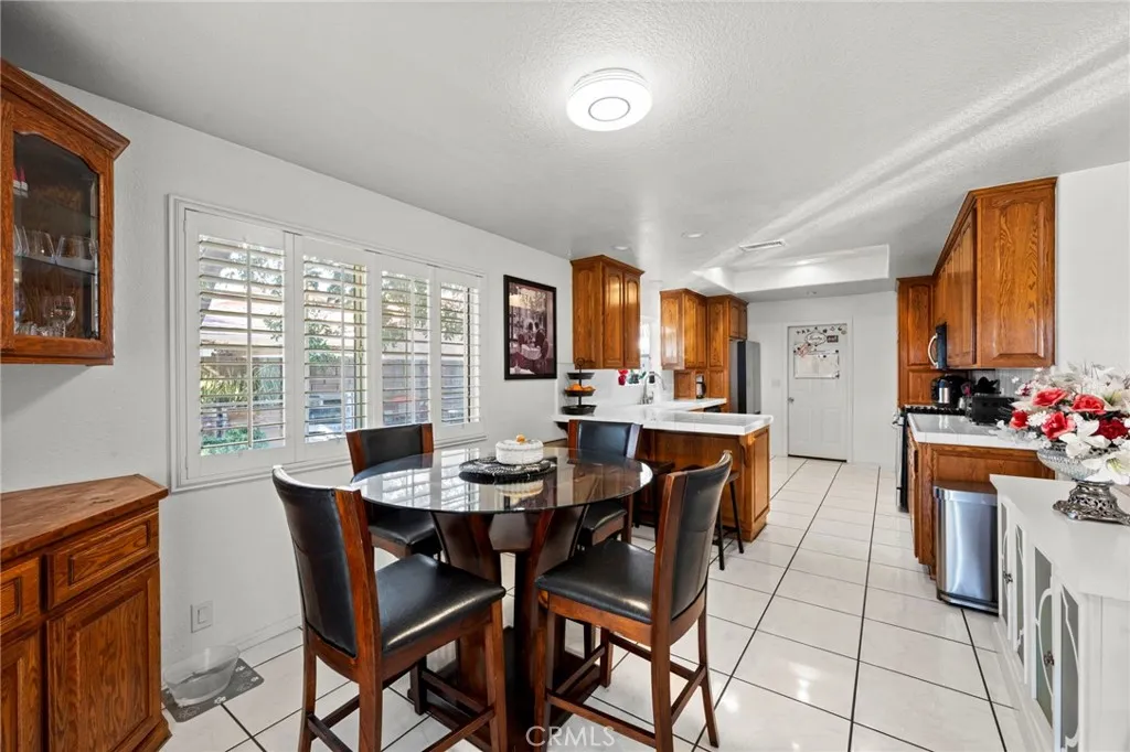 1218 Oak View, La Verne, California 91750 home-pic-14