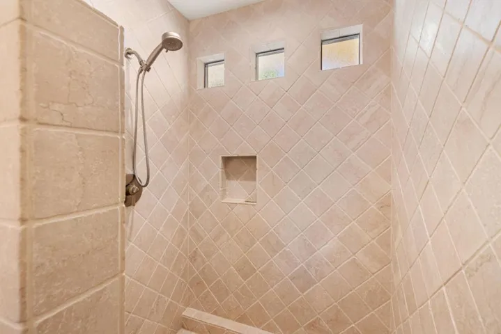 026_61-print-am4a0029_561