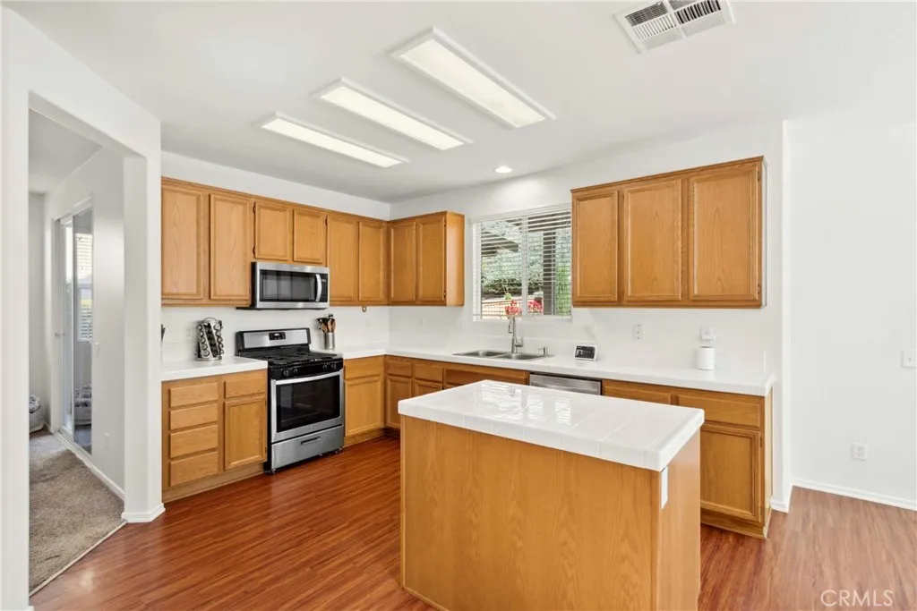 33184 Puffin, Temecula, California 92592 home-pic-12