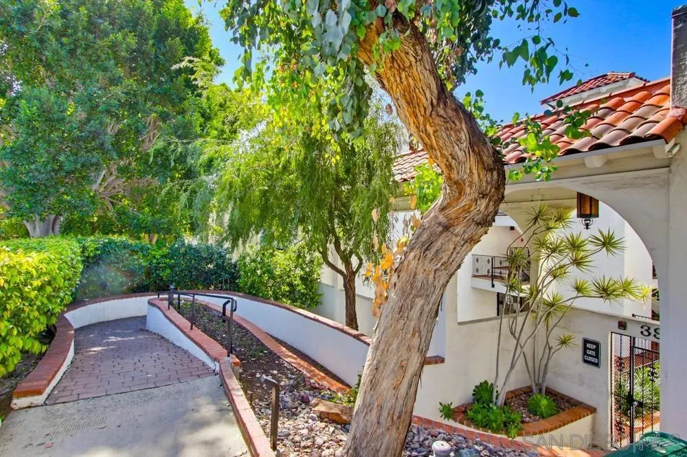 3972 Jackdaw 114, San Diego, California 92103 home-pic-32