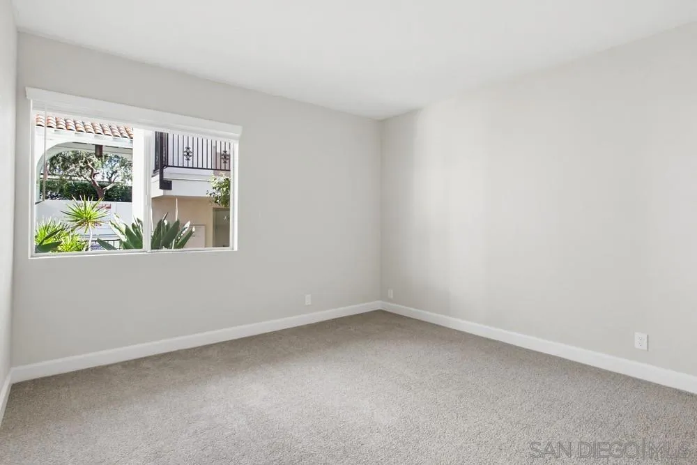 3972 Jackdaw 114, San Diego, California 92103 home-pic-23