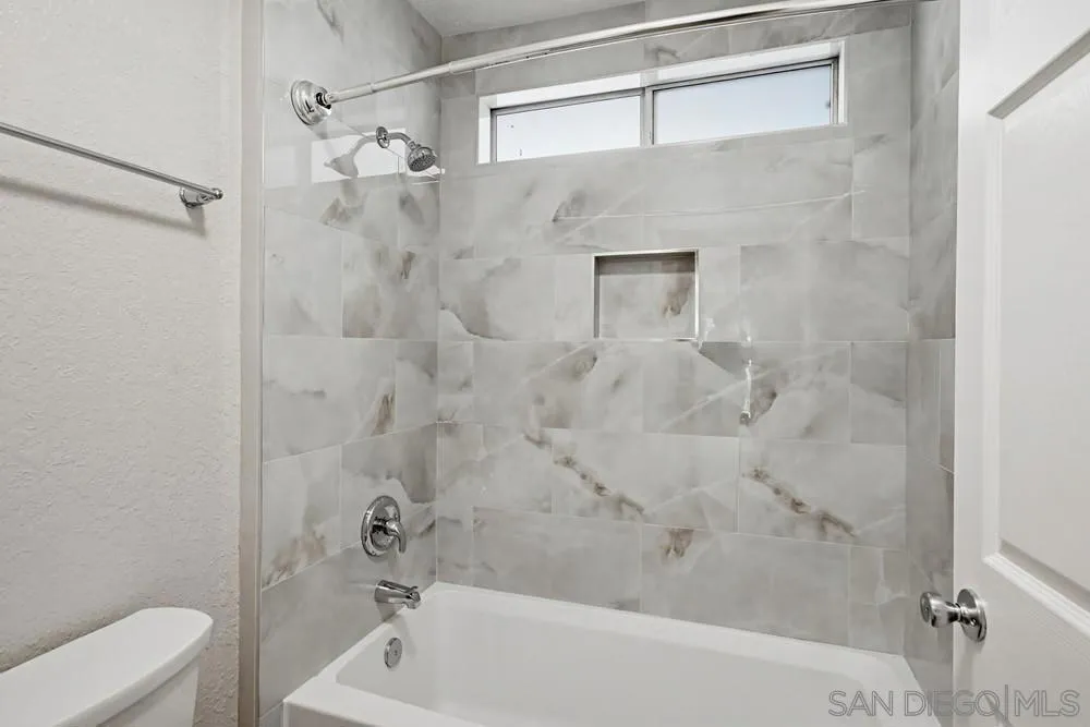 3972 Jackdaw 114, San Diego, California 92103 home-pic-21