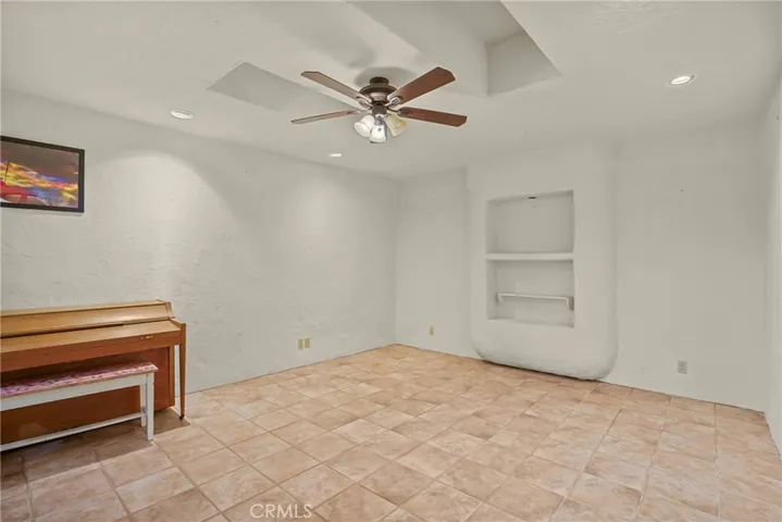 914 S Mcclelland, Santa Maria, California 93454