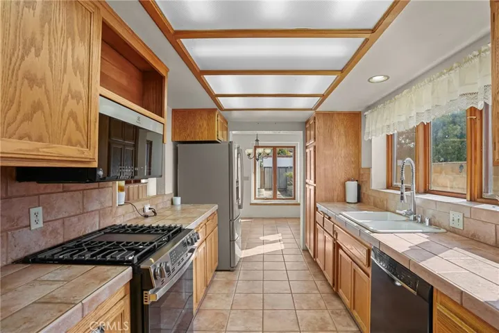 914 S Mcclelland, Santa Maria, California 93454
