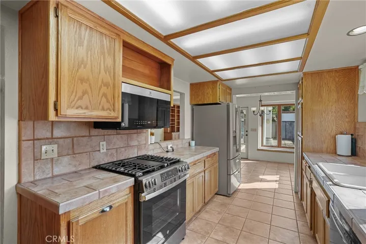 914 S Mcclelland, Santa Maria, California 93454