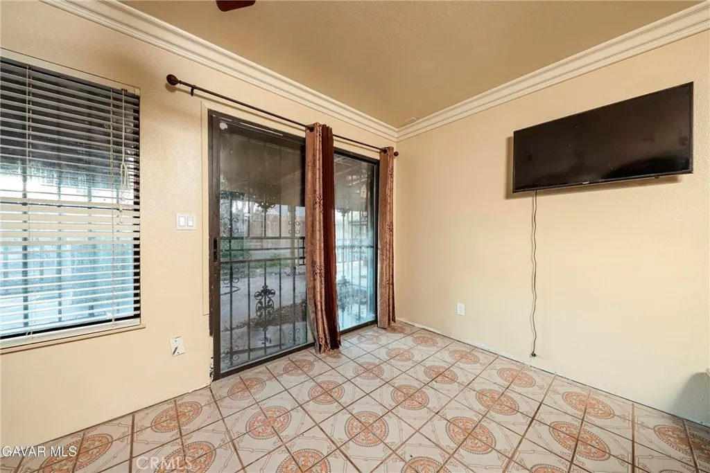 43319 27th W, Lancaster, California 93536 home-pic-7