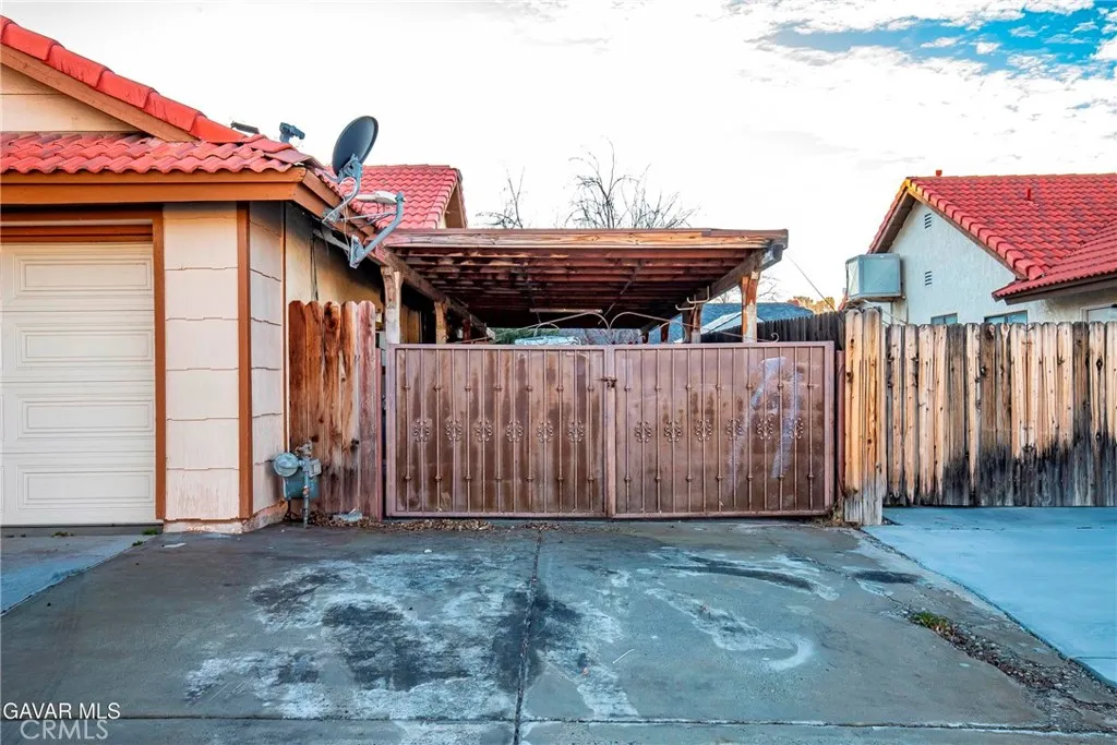 43319 27th W, Lancaster, California 93536 home-pic-15