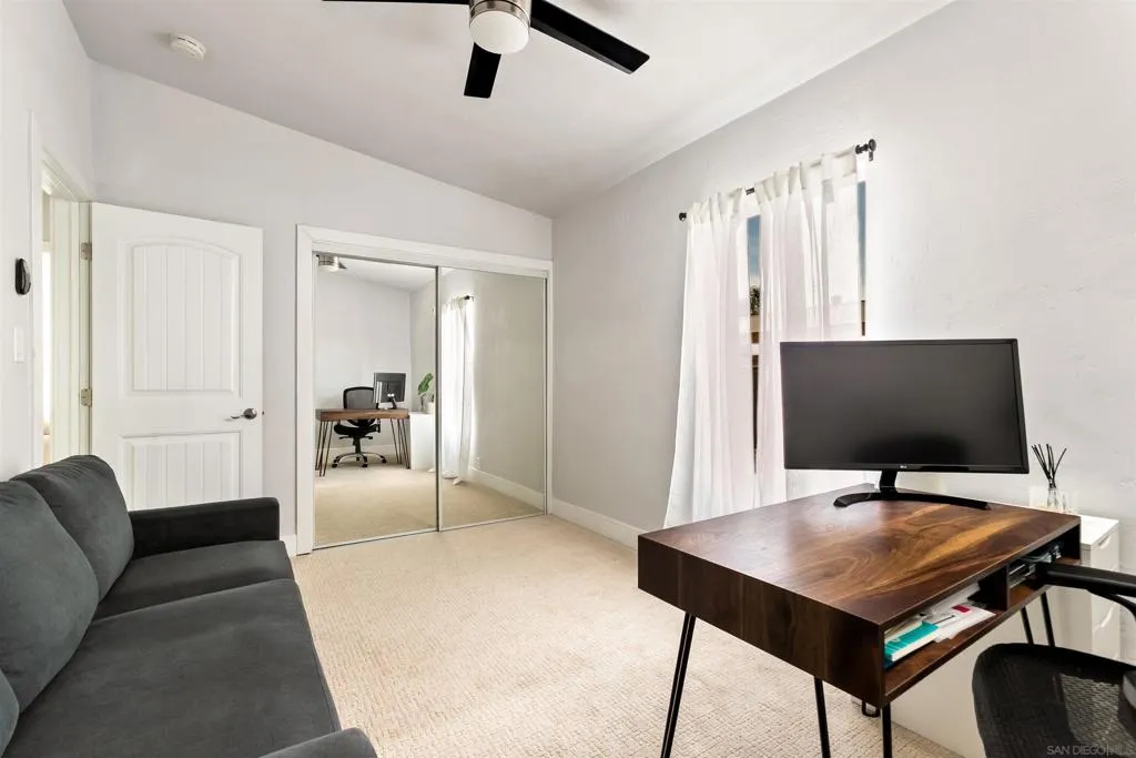 1412 Frankfort St, San Diego, California 92110 home-pic-22