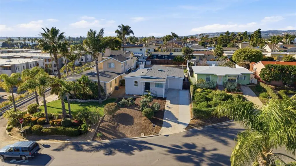 1412 Frankfort St, San Diego, California 92110 home-pic-29
