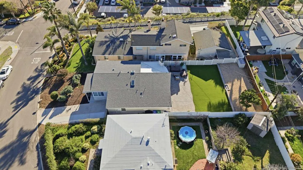 1412 Frankfort St, San Diego, California 92110 home-pic-31