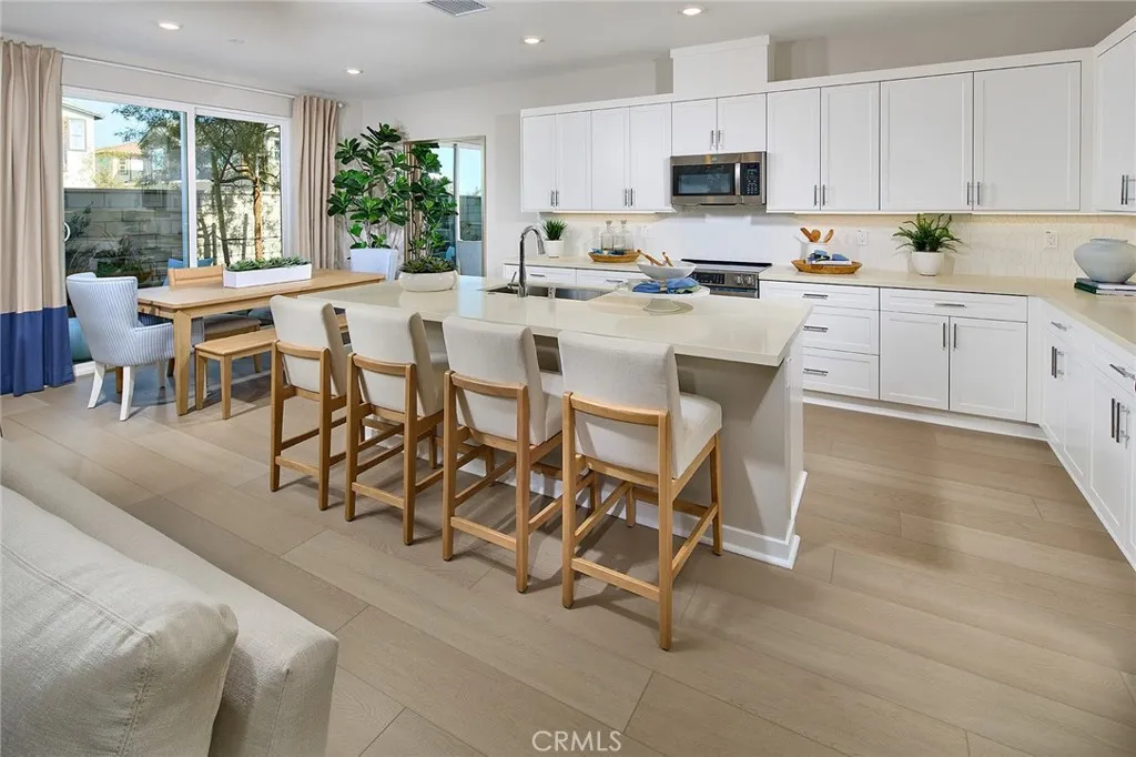 12716 Rosemount Rd, Eastvale, California 92880 home-pic-7