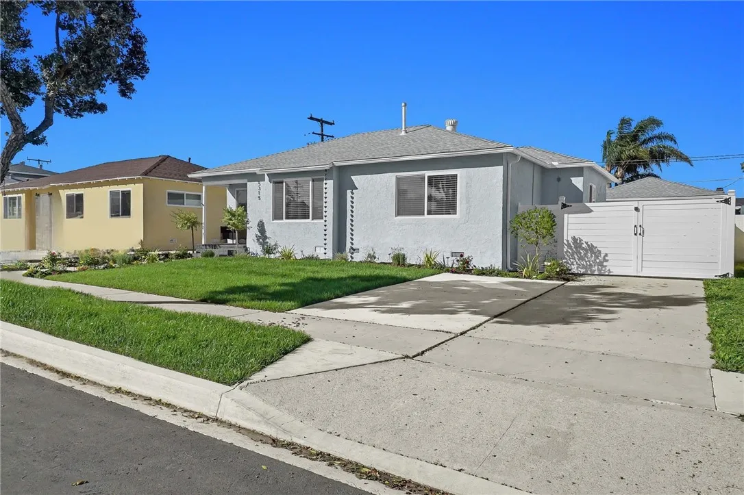 5315 W 124th Place, Hawthorne, California 90250 home-pic-2