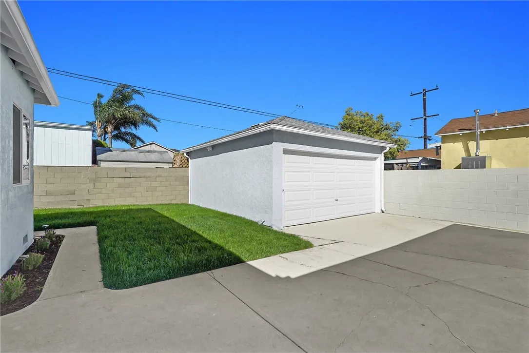 5315 W 124th Place, Hawthorne, California 90250 home-pic-41