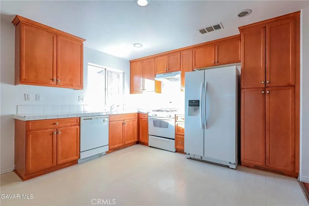 45257 Date, Lancaster, California 93534 home-pic-7