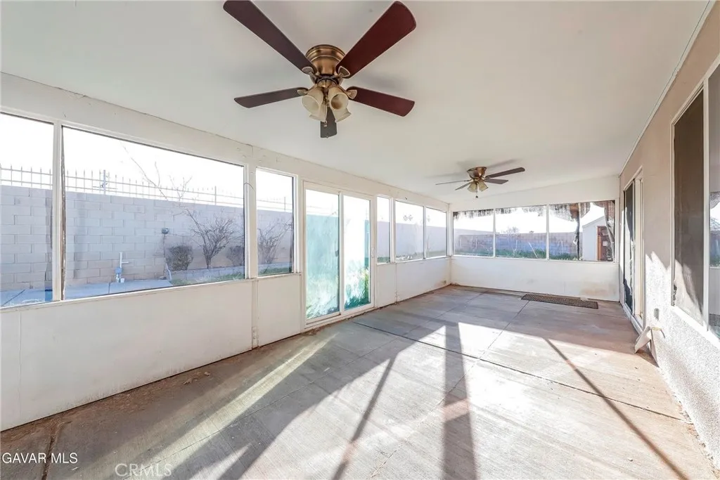 45257 Date, Lancaster, California 93534 home-pic-18
