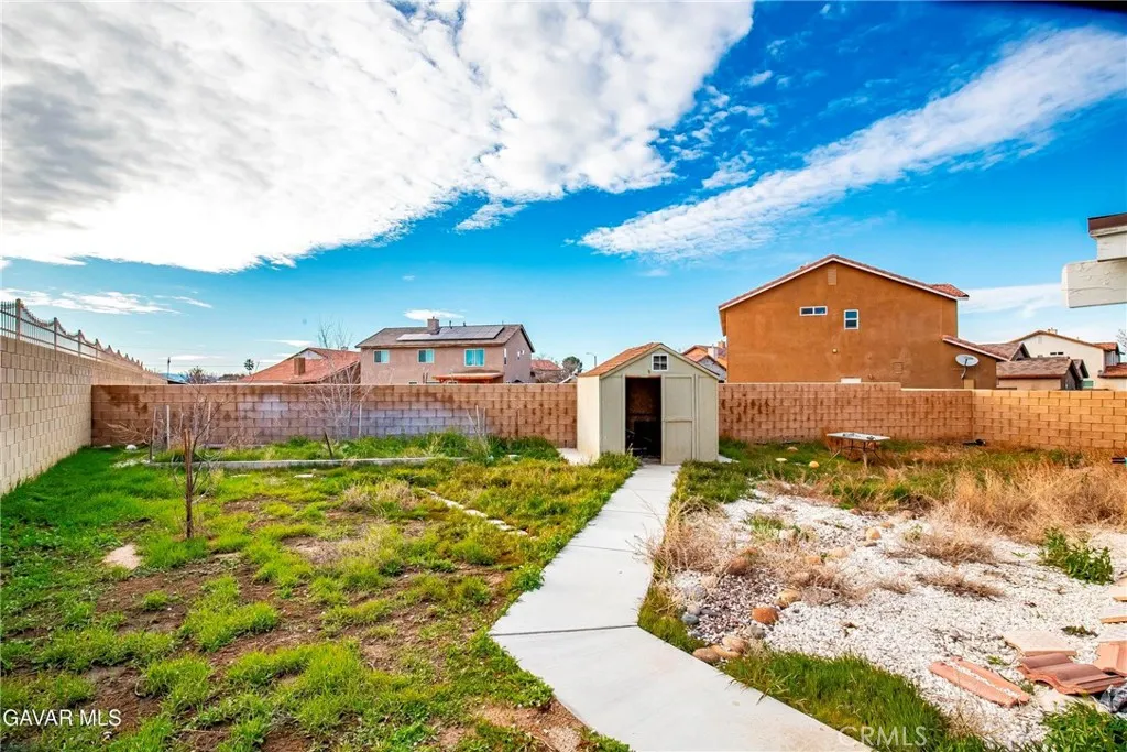 45257 Date, Lancaster, California 93534 home-pic-19