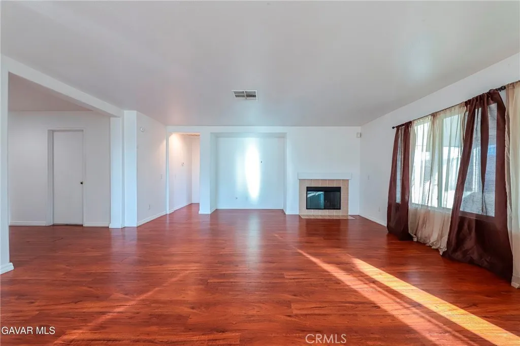 45257 Date, Lancaster, California 93534 home-pic-4