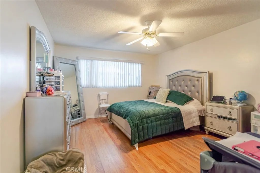 12806 Oxnard Street, North Hollywood, California 91606 home-pic-13