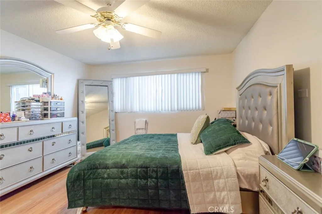 12806 Oxnard Street, North Hollywood, California 91606 home-pic-14