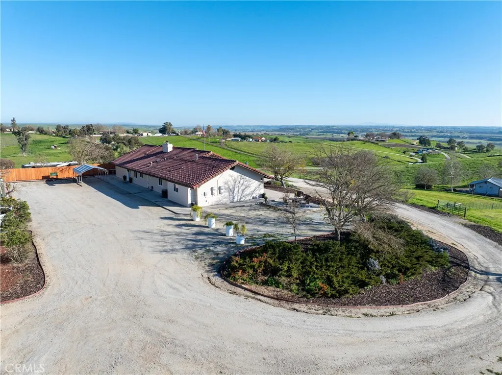 2245 Rancho Lomas Way, San Miguel, California 93451 home-pic-31