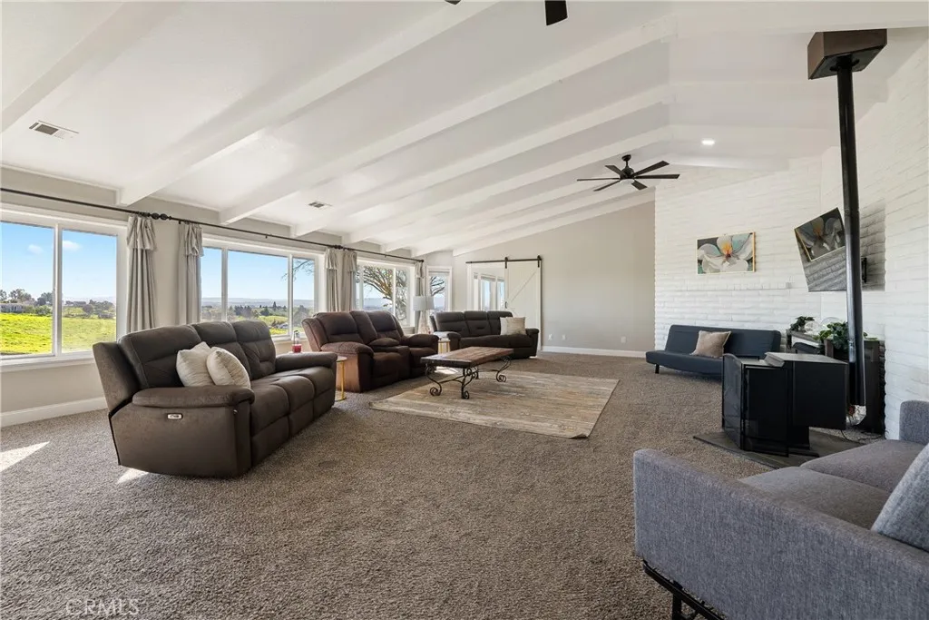 2245 Rancho Lomas Way, San Miguel, California 93451 home-pic-2