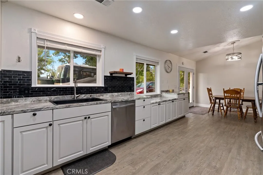 2245 Rancho Lomas Way, San Miguel, California 93451 home-pic-7