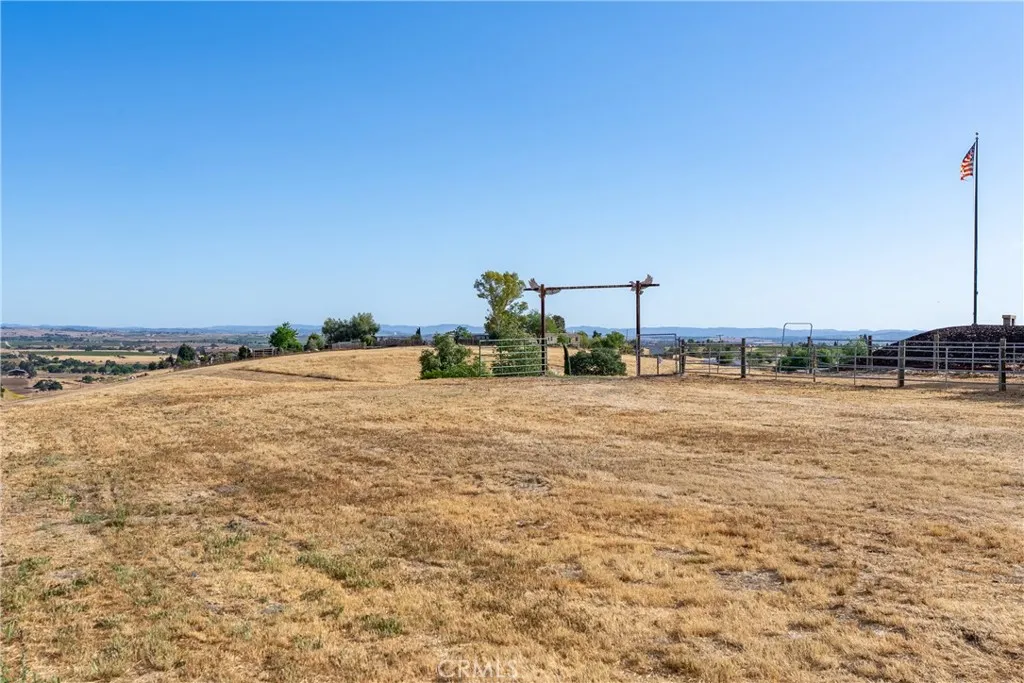 2245 Rancho Lomas Way, San Miguel, California 93451 home-pic-44
