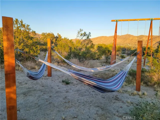 9405 Lanning Lane, Morongo Valley, California 92256