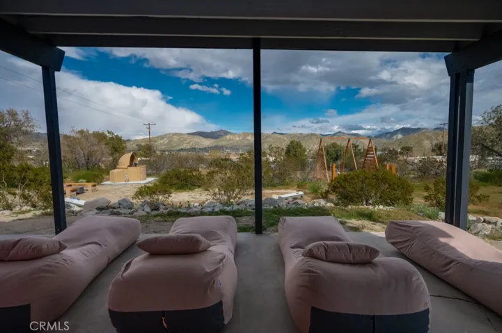9405 Lanning Lane, Morongo Valley, California 92256