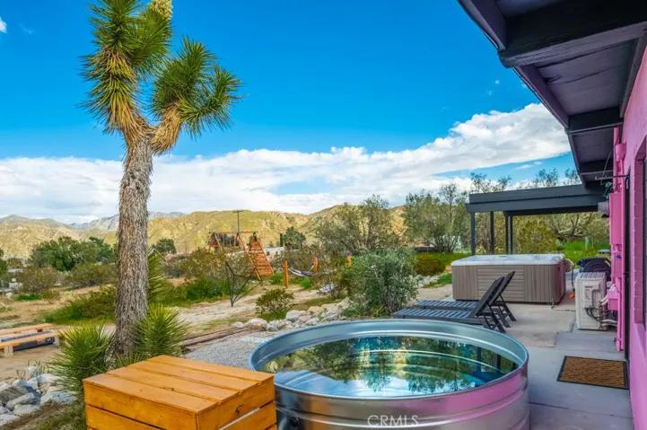 9405 Lanning Lane, Morongo Valley, California 92256