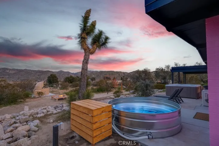 9405 Lanning Lane, Morongo Valley, California 92256