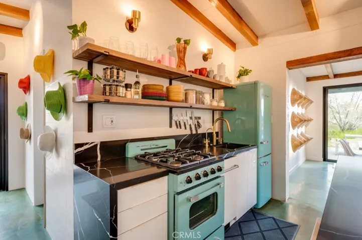 9405 Lanning Lane, Morongo Valley, California 92256