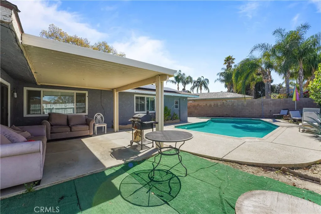 26407 Liberty Drive, Hemet, California 92544 home-pic-26