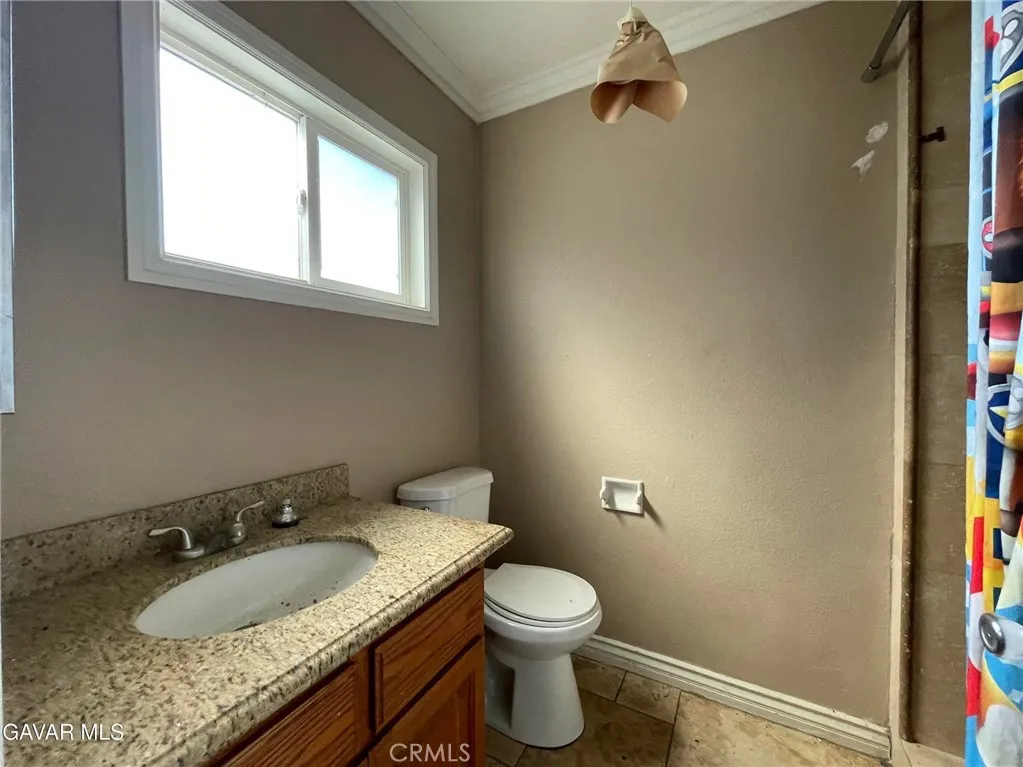 309 E Avenue J13, Lancaster, California 93535 home-pic-8