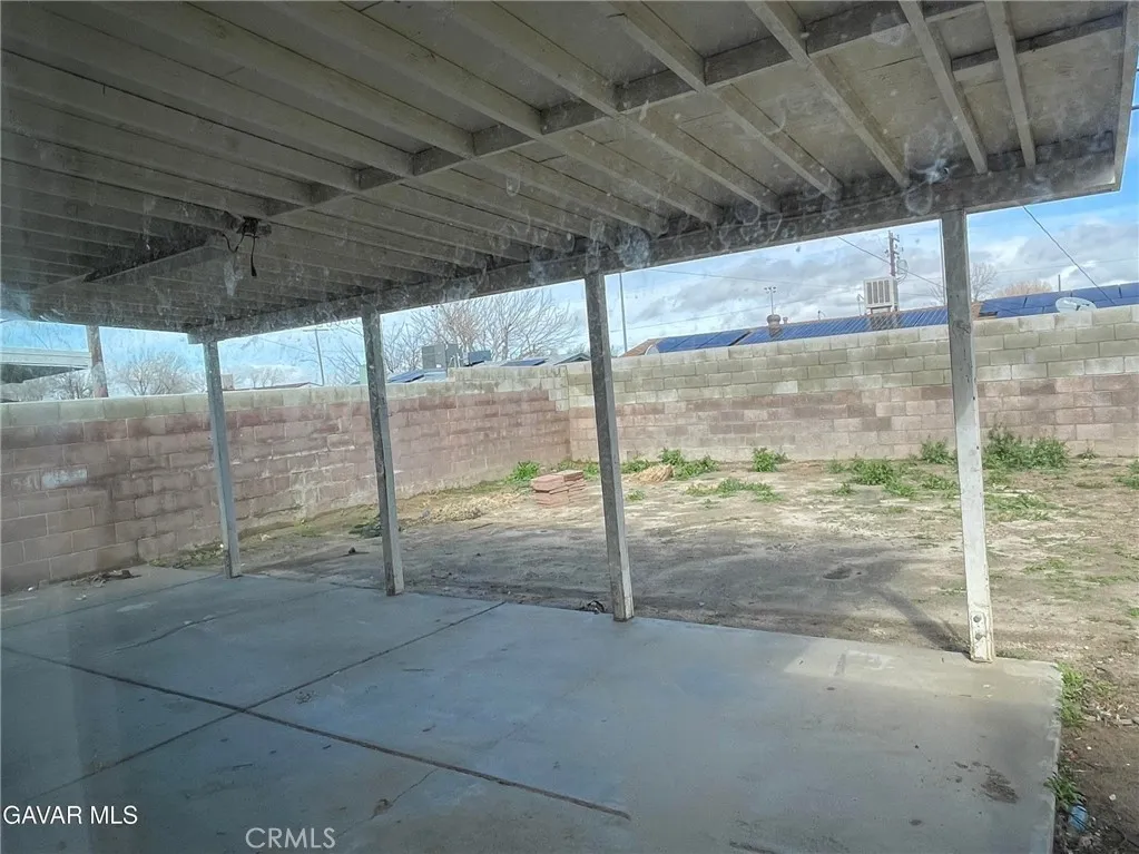 309 E Avenue J13, Lancaster, California 93535 home-pic-9