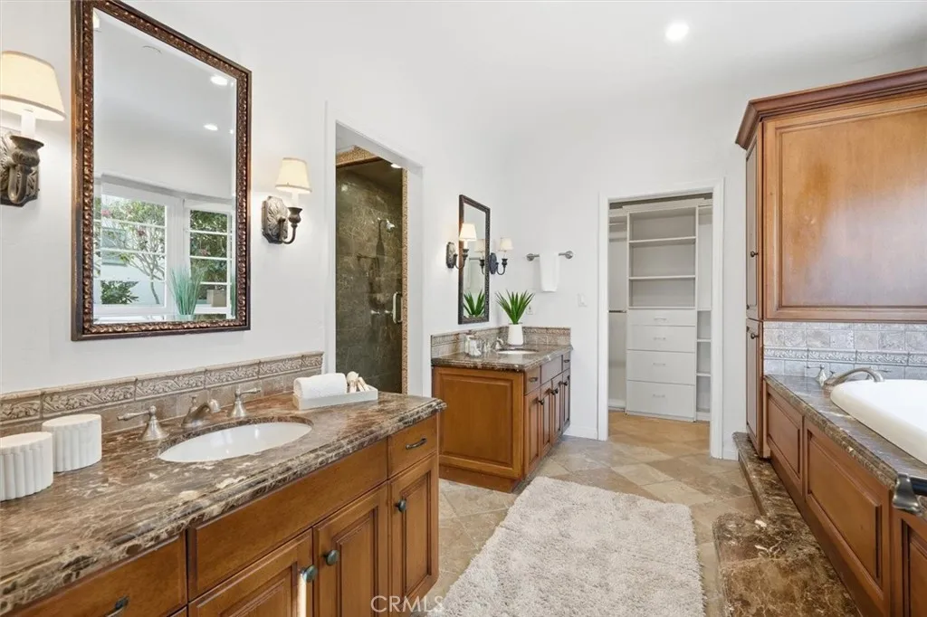 616 S Gertruda Avenue, Redondo Beach, California 90277 home-pic-9