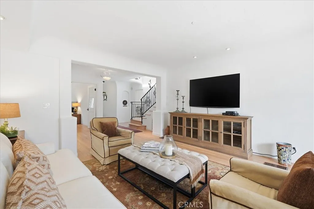 616 S Gertruda Avenue, Redondo Beach, California 90277 home-pic-28
