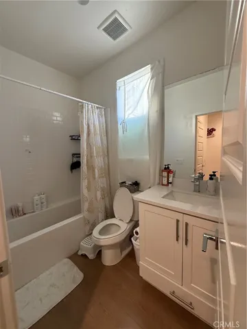13042 Lancaster, Hesperia, California 92344