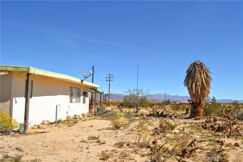 4040 Peter Rabbit, Twentynine Palms, California 92277 home-pic-21