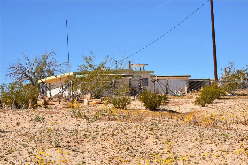 4040 Peter Rabbit, Twentynine Palms, California 92277 home-pic-28