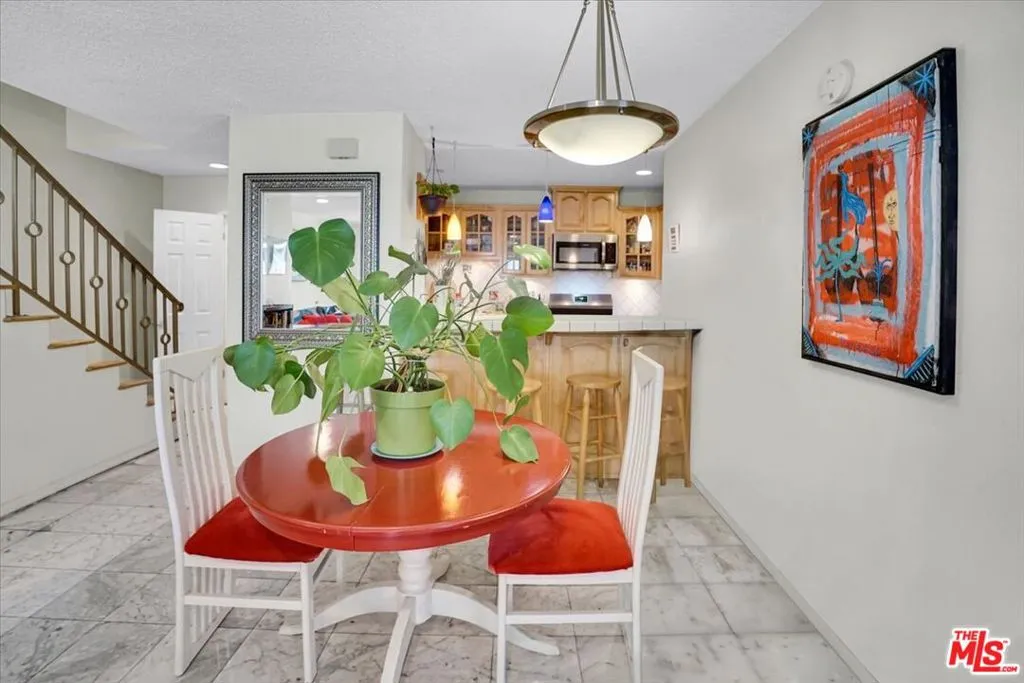 903 New Depot Street 12a, Los Angeles, California 90012 home-pic-12