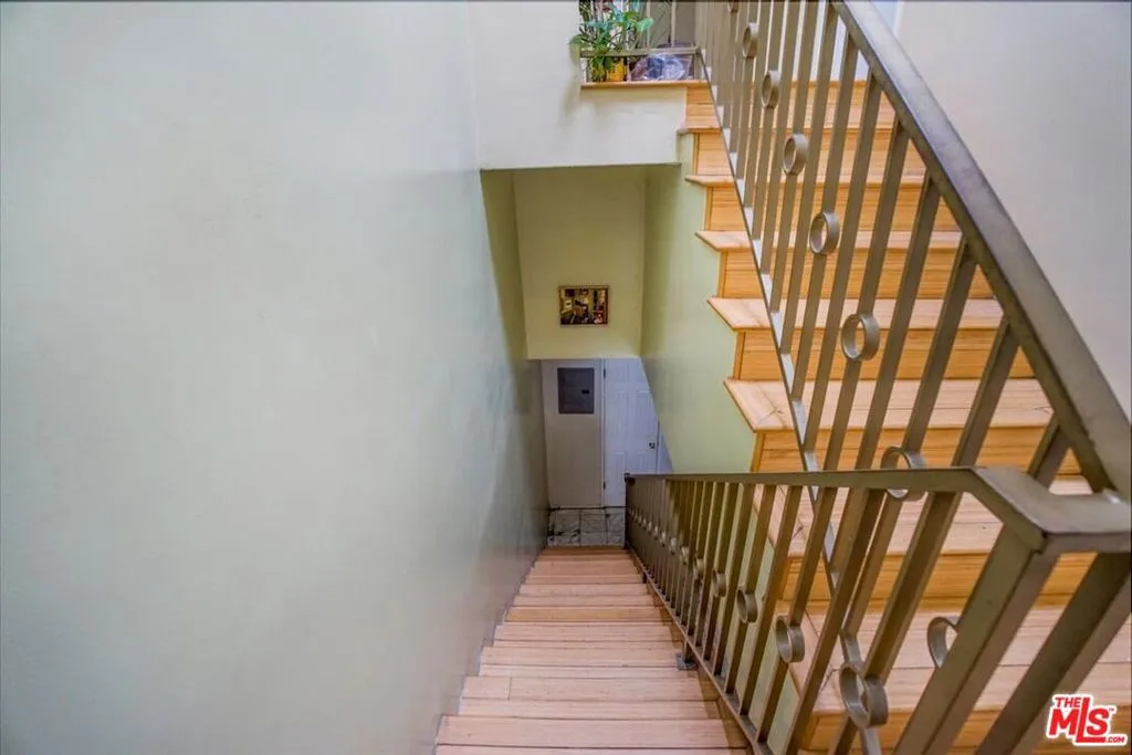 903 New Depot Street 12a, Los Angeles, California 90012 home-pic-14