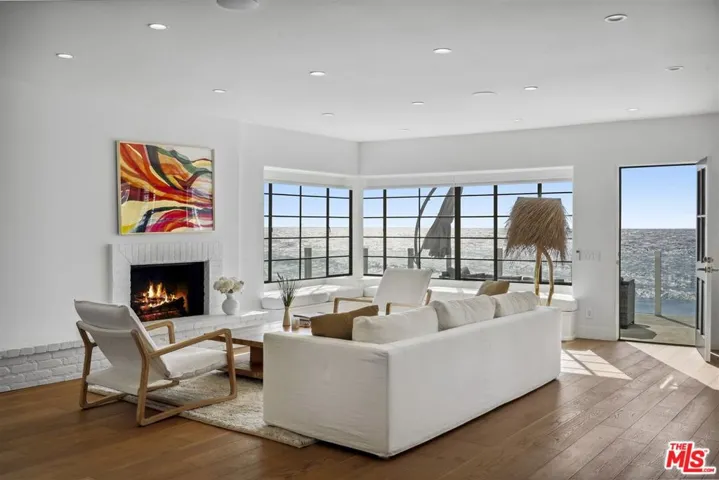 Living room steps out to large