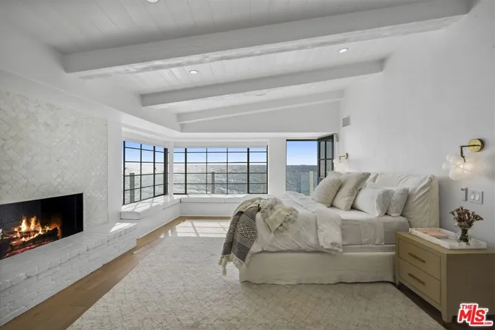 Nature meets luxurious rest