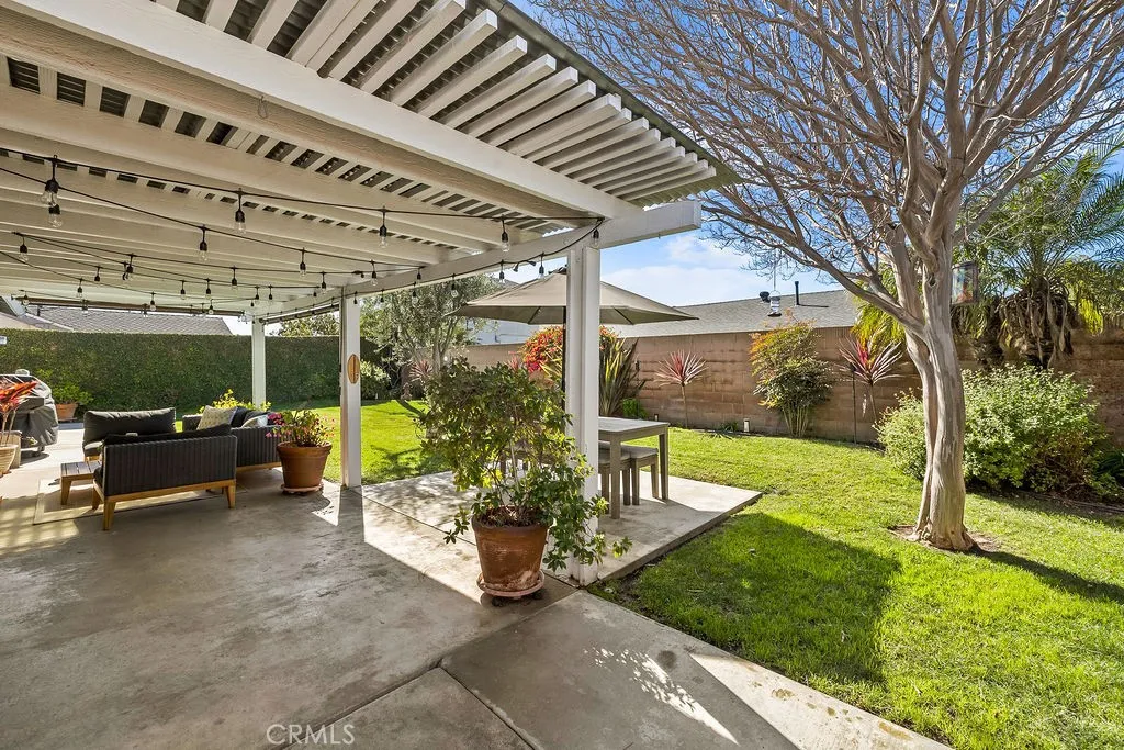 17401 Jefferson Lane, Huntington Beach, California 92647 home-pic-30