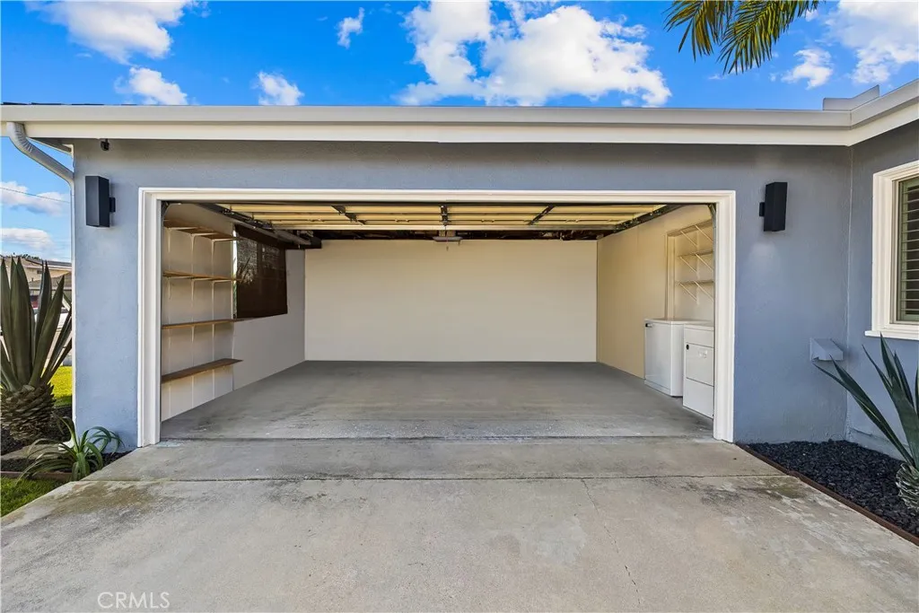 17401 Jefferson Lane, Huntington Beach, California 92647 home-pic-35