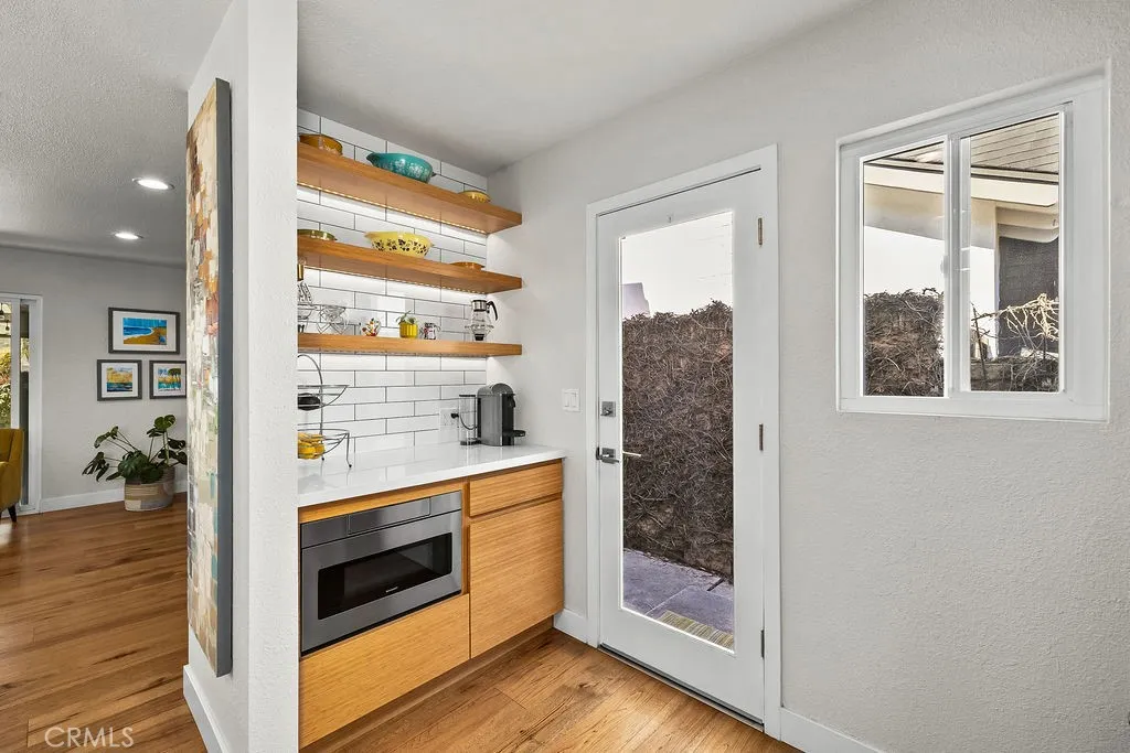 17401 Jefferson Lane, Huntington Beach, California 92647 home-pic-10