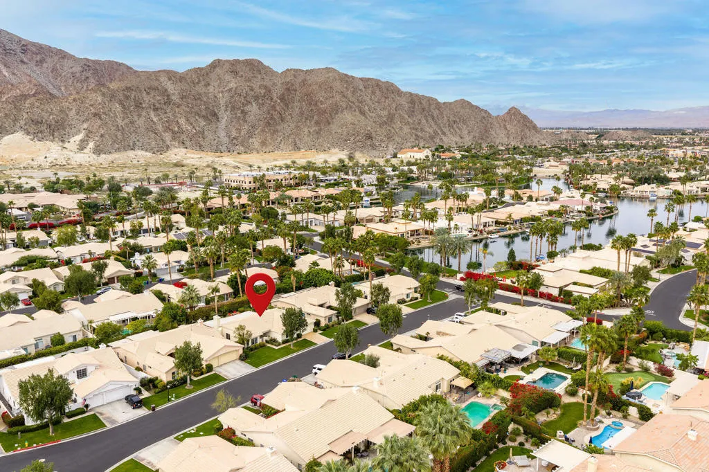 47845 Via Jardin, La Quinta, California 92253 home-pic-53